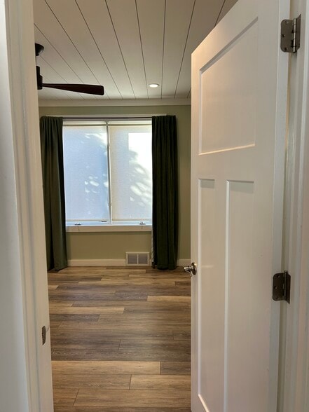 Building Photo - 229 W Ohio St