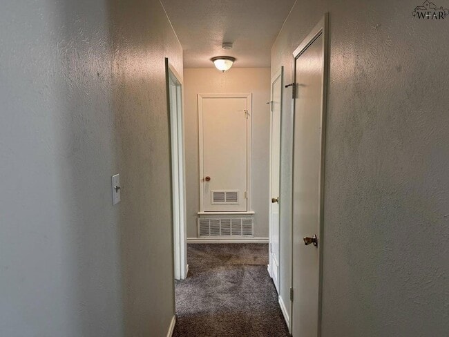 Building Photo - 4610 N Eden Hills Cir