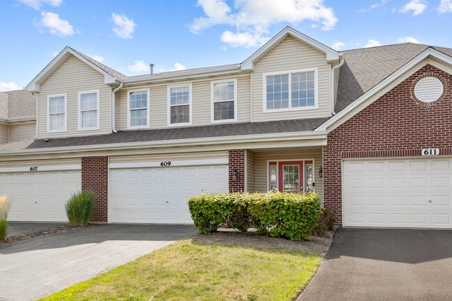 Primary Photo - 609 Esla Ct