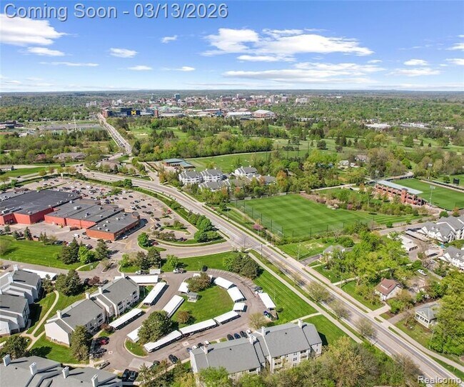 Building Photo - 101 Fieldcrest St