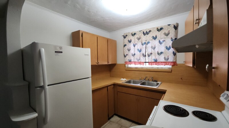 Building Photo - 519 W 23rd St