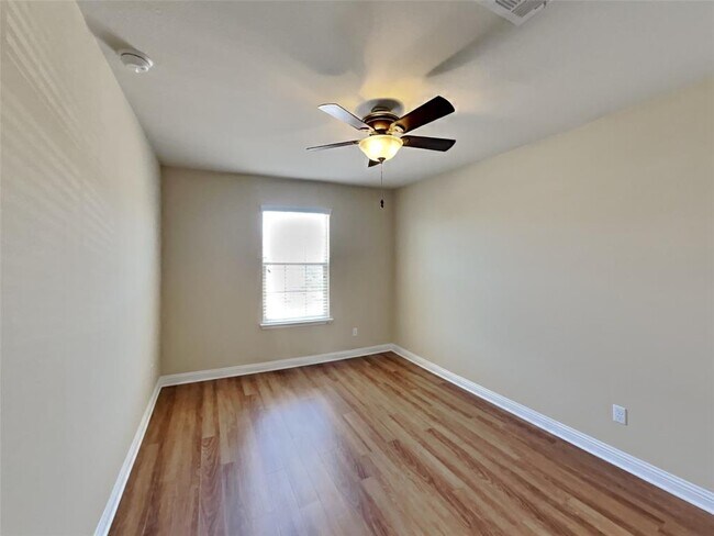 Building Photo - 16240 Travesia Way