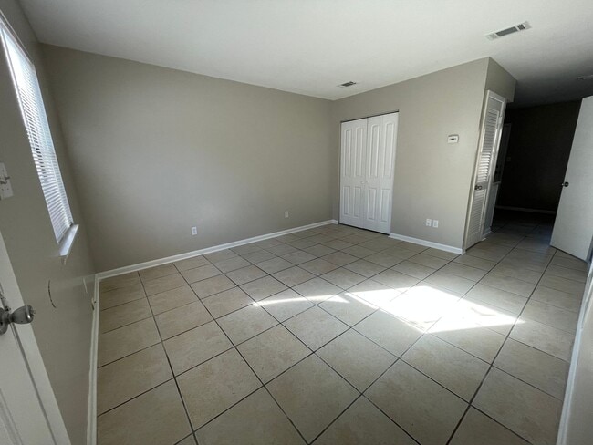 Building Photo - Great Townhouse 2 Bedroom 1.5 Bath in Fort Walton Beach!