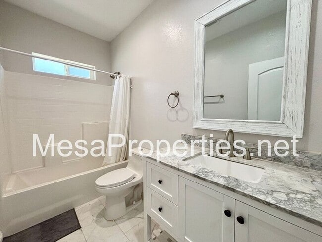 Building Photo - 13555 Sea Gull Dr