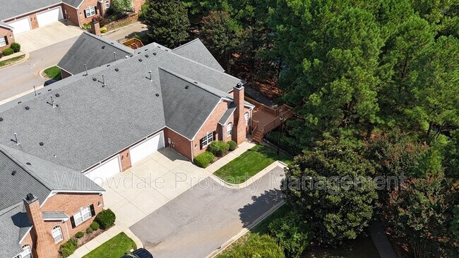 Building Photo - 2007 Clyde Bank Ct
