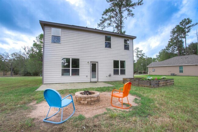 Building Photo - 4 Big Lake Cir