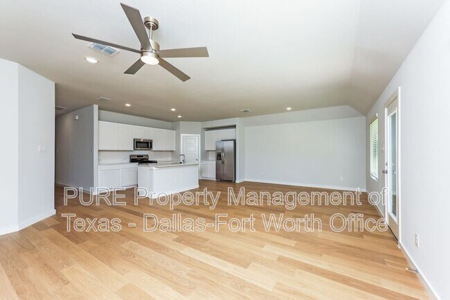 Building Photo - 3908 Edmondson Dr