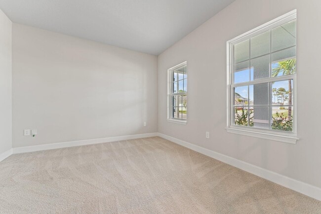 Building Photo - 210 SW Pomeroy St