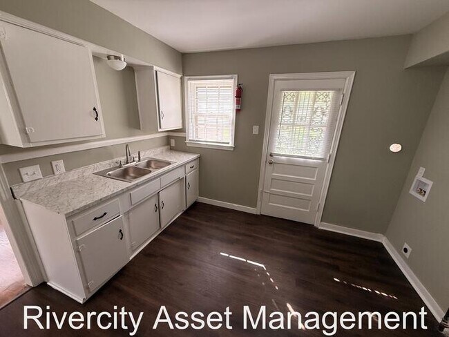 Building Photo - This Beauty Is Ready for Move In!!! Section 8 Welcomed!!!