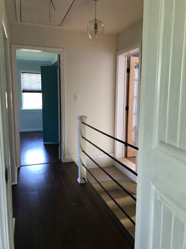 Building Photo - General Ogden