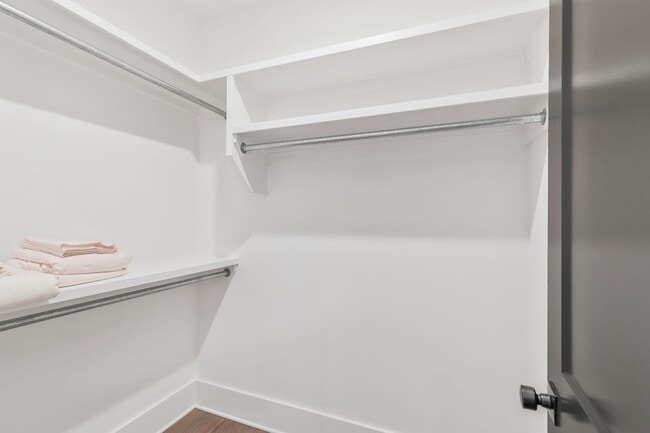 Building Photo - 59 Brookwood Terrace