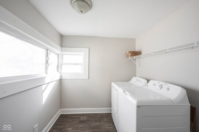 Building Photo - 3117 N Park Ave