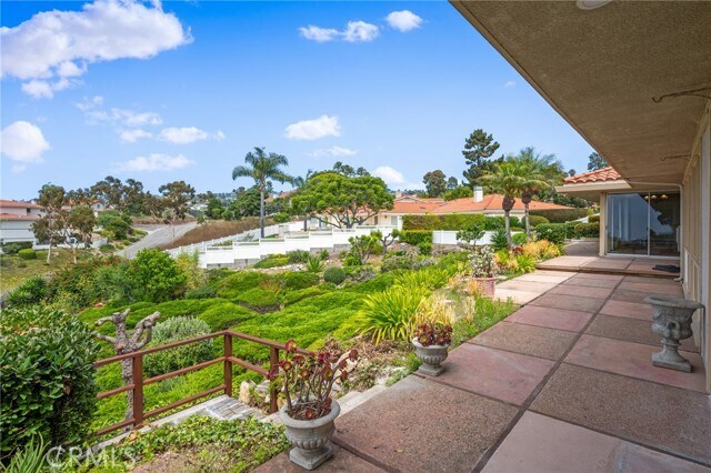 Building Photo - 7117 Avenida Altisima