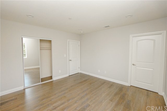 Building Photo - 1231 E 45th St
