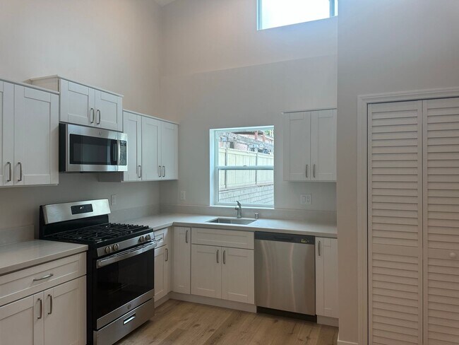 Building Photo - 3613-3617 Alexia Place