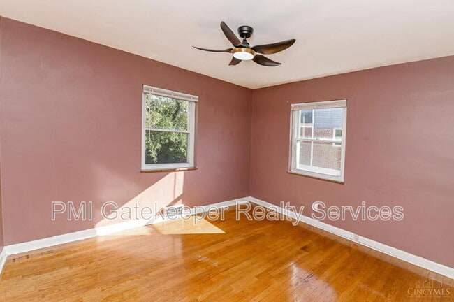 Building Photo - 5618 Leumas Rd