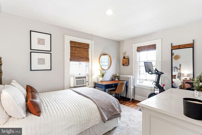 Building Photo - 7717 Flourtown Ave