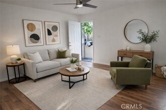 Building Photo - 966 Holly St