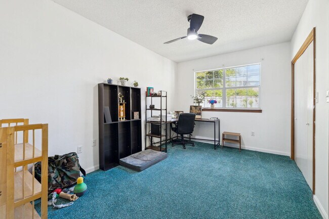 Building Photo - 1517 Kruse Dr