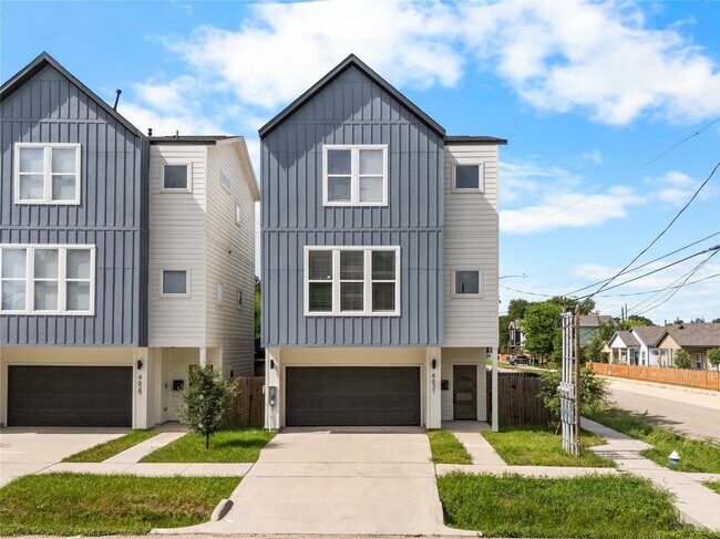 Building Photo - 4631 Balkin St