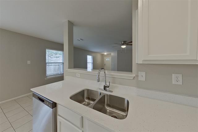 Building Photo - 1816 Diamond Lake Trail
