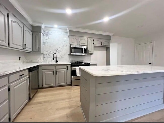 Building Photo - 1459 Cambridge Ct