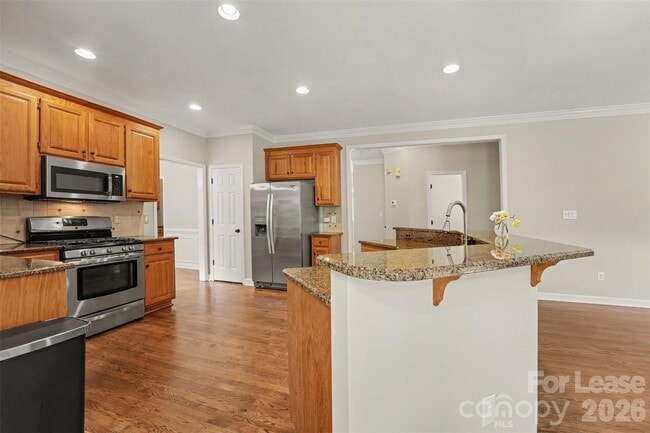 Building Photo - 11526 Sir Francis Drake Dr