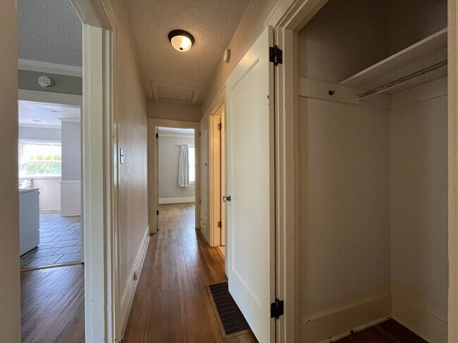 Building Photo - Charming Portland Home with Original Hardwood Floors, Finished Basement & Large Kitchen