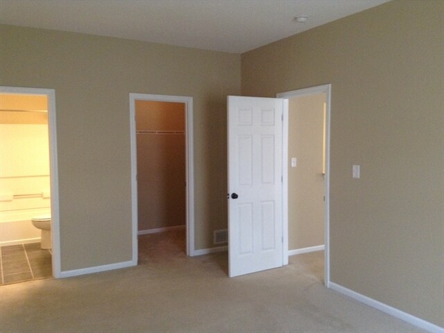 Building Photo - 4094 Ash Lawn Rd