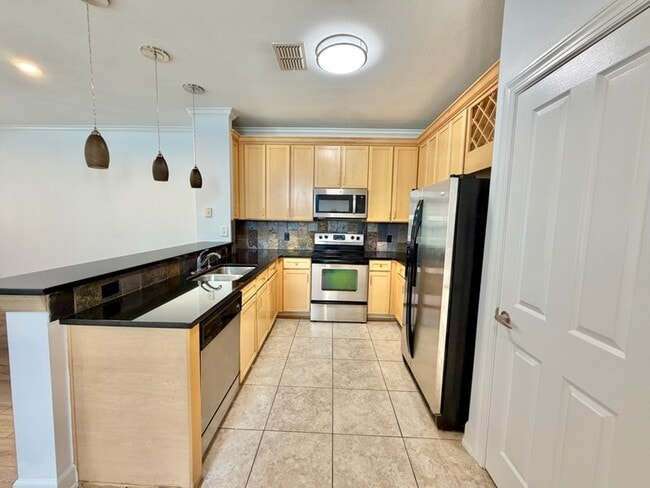 Building Photo - 94 Haven Cir