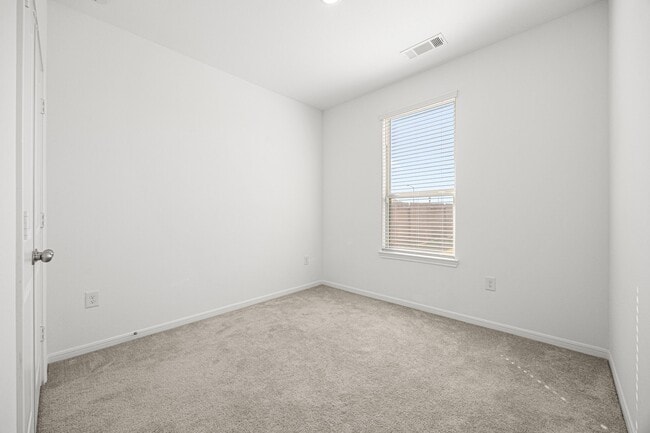 Building Photo - 8207 Star Ter Dr