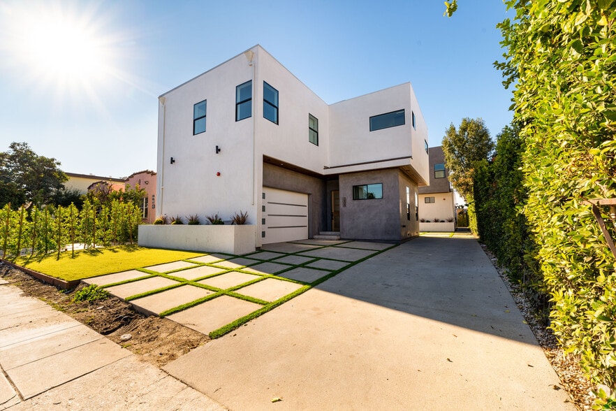 Building Photo - 1805 S Longwood Ave