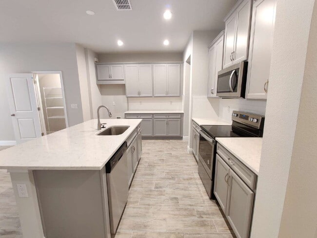 Building Photo - 6025 Grand Sonata Ave