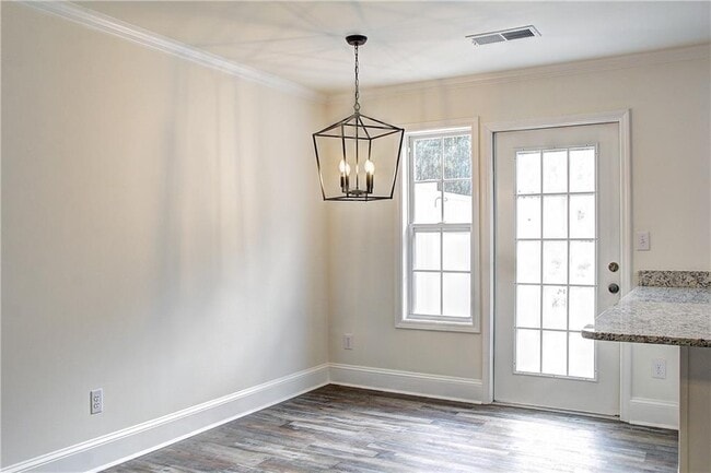 Building Photo - 203 Morris Ln