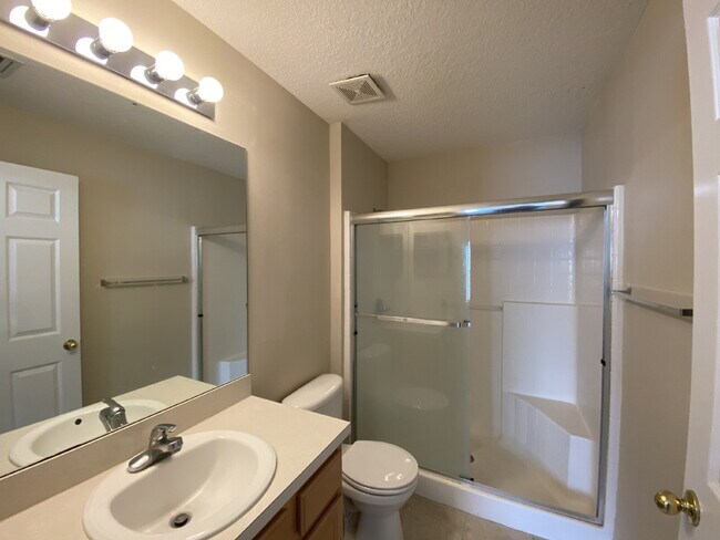 Building Photo - Beautifully Updated & Spacious 3BR/2BA Condo in a Secure Gated Community — Includes Cable, Intern...