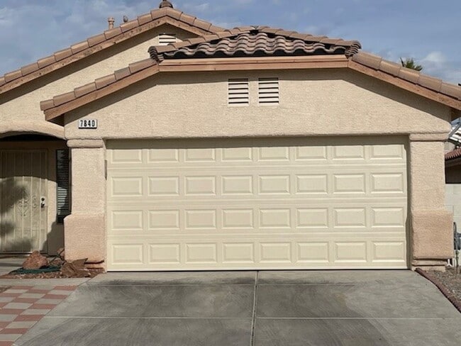 Building Photo - Charming Single Story 3 Bedroom Home For R...