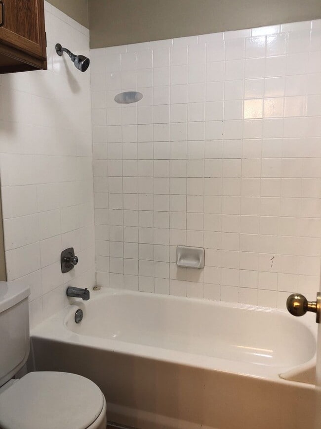 Building Photo - PEARL WEST CAMPUS - LOFTED 2BD/1BA