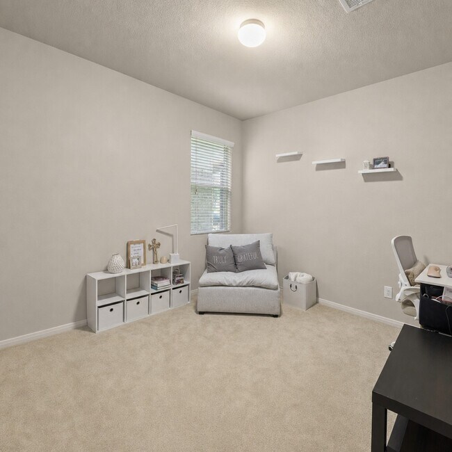 Building Photo - 2135 Harmon Crest Ct