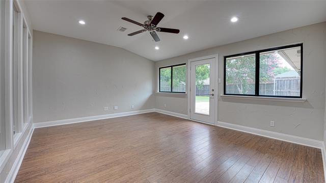 Building Photo - 3113 Dover Dr