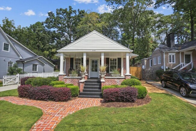 Primary Photo - 2140 Fairhaven Cir NE