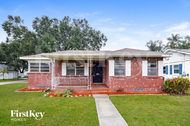 Building Photo - 719 W Ohio Ave