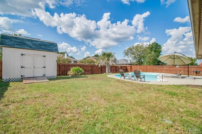 Building Photo - 5202 English Oak Dr