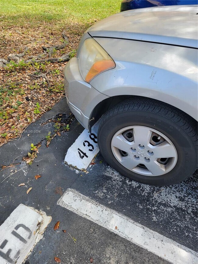 Building Photo - 8250 SW 149th Ct