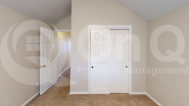 Building Photo - 3113 Wayfarer Rd