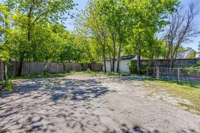 Building Photo - 2809 Benbrook Blvd