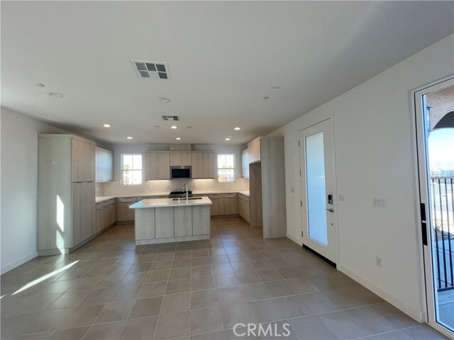 Building Photo - 75210 Aldrich Dr