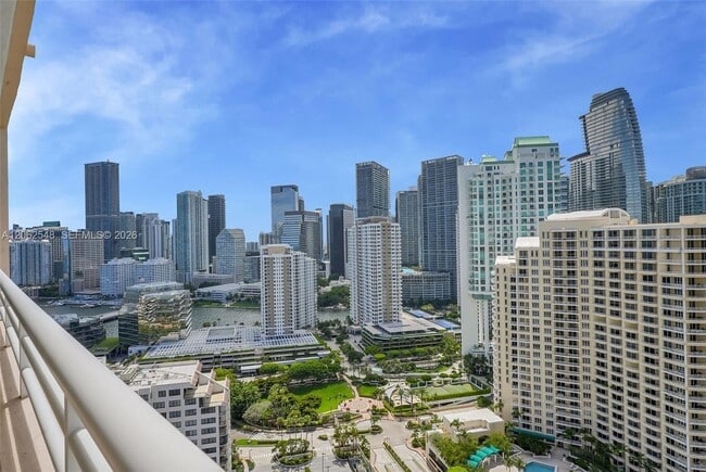 Building Photo - 808 Brickell Key Dr