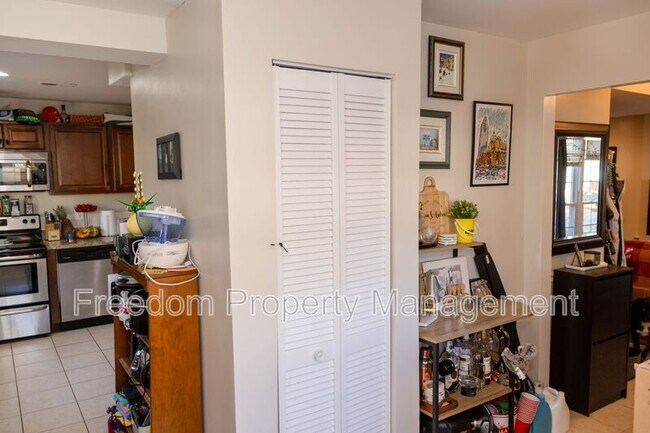 Building Photo - 5317 Macwood Dr