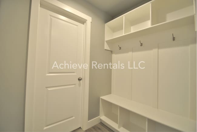 Building Photo - 2242 S 1180 W