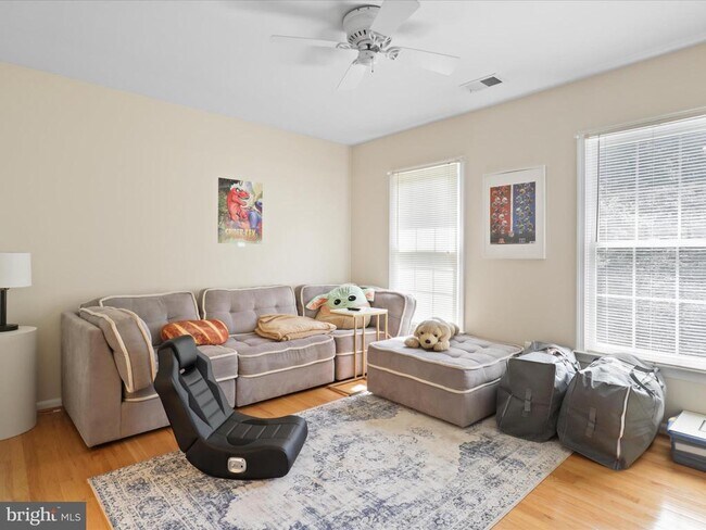 Building Photo - 12501 Ashleigh Oaks Ct